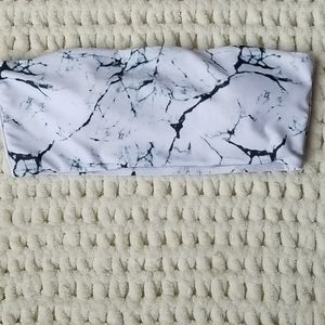 4/$15 Bandeau bikini top marbled sz 4 white black